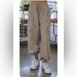 Mustard Seed Cargo Parachute Pants. Size Small. New with tags.